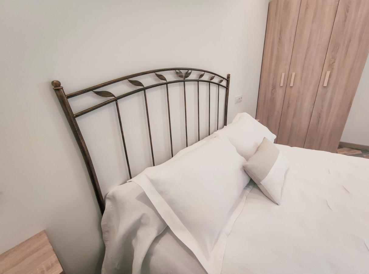 Hostal Oleo Auto Check-In Santander Zewnętrze zdjęcie