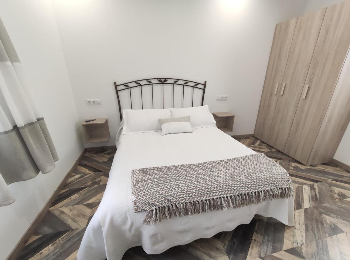 Hostal Oleo Auto Check-In Santander Zewnętrze zdjęcie