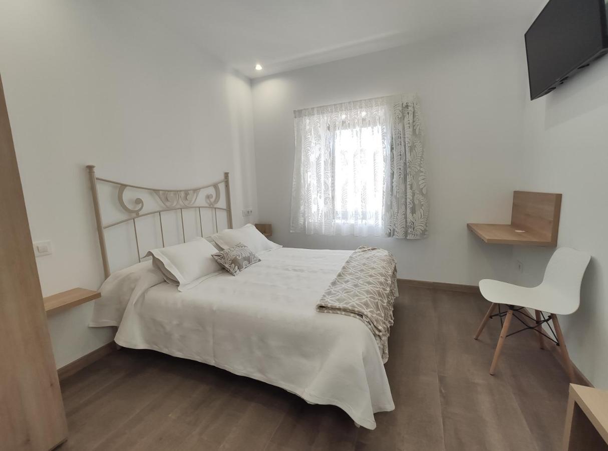 Hostal Oleo Auto Check-In Santander Zewnętrze zdjęcie