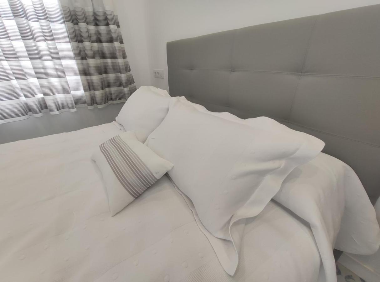 Hostal Oleo Auto Check-In Santander Zewnętrze zdjęcie
